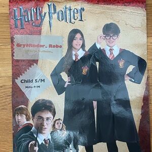 Warner Bros. Harry Potter Gryffindor Robe and tie child S/M